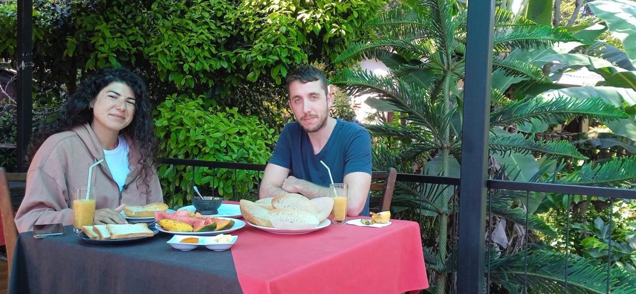Mc Queen Homestay Ella Esterno foto
