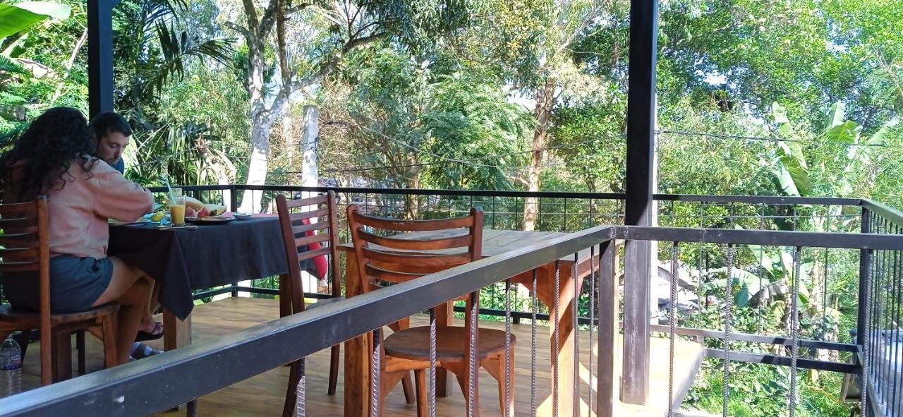 Mc Queen Homestay Ella Esterno foto