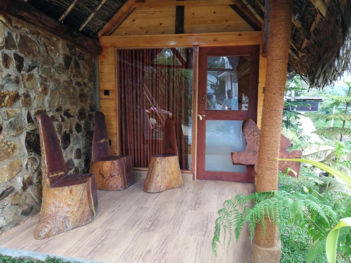 Mc Queen Homestay Ella Esterno foto